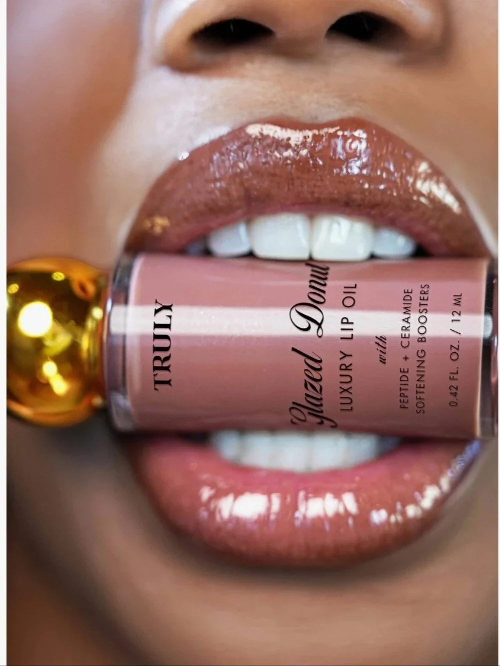 New TRULY Glazed Donut Luxury Lip Oil 12 Ml